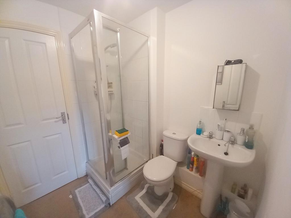 JACK & JILL ENSUITE