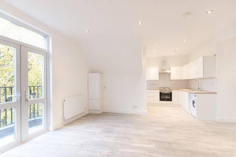 2 bedroom flat to rent, Park Avenue, Willesden Green, London, NW2