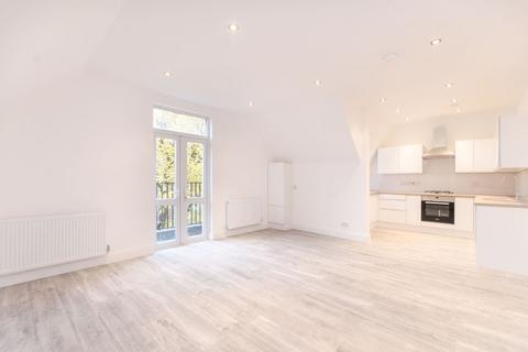 2 bedroom flat to rent, Park Avenue, Willesden Green, London, NW2
