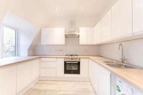 2 bedroom flat to rent, Park Avenue, Willesden Green, London, NW2
