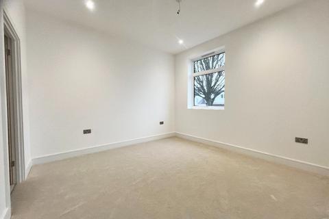 4 bedroom bungalow for sale, Homeway, Romford