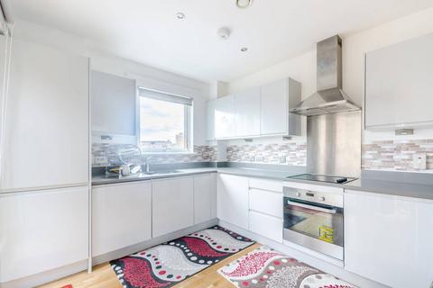 2 bedroom flat for sale, Brandon Court, E16, Canning Town, London, E16