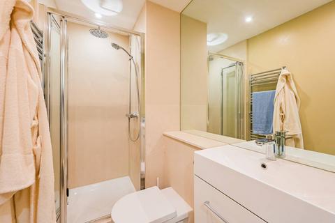 undefined, New Providence Wharf, Canary Wharf, London, E14