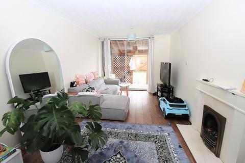 2 bedroom terraced house for sale, Austen Road, Farnborough GU14