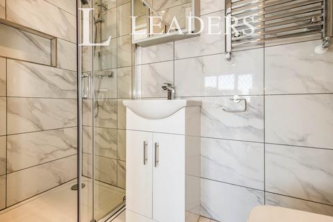 3 bedroom flat to rent, Rectory Road, BN14