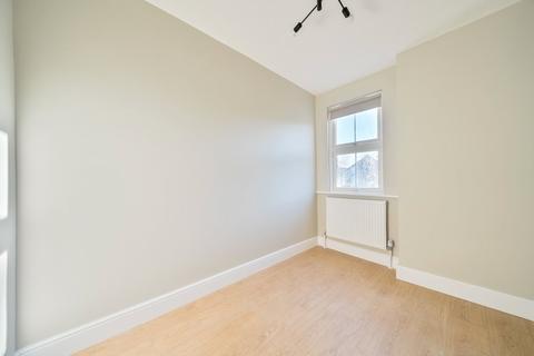 undefined, Station Road, West Byfleet, KT14