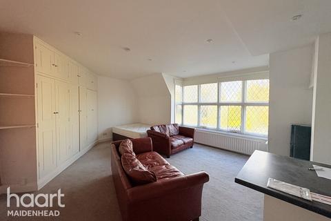 undefined, Bath Road, Maidenhead
