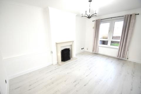 3 bedroom flat to rent, Gelston Street, Glasgow G32