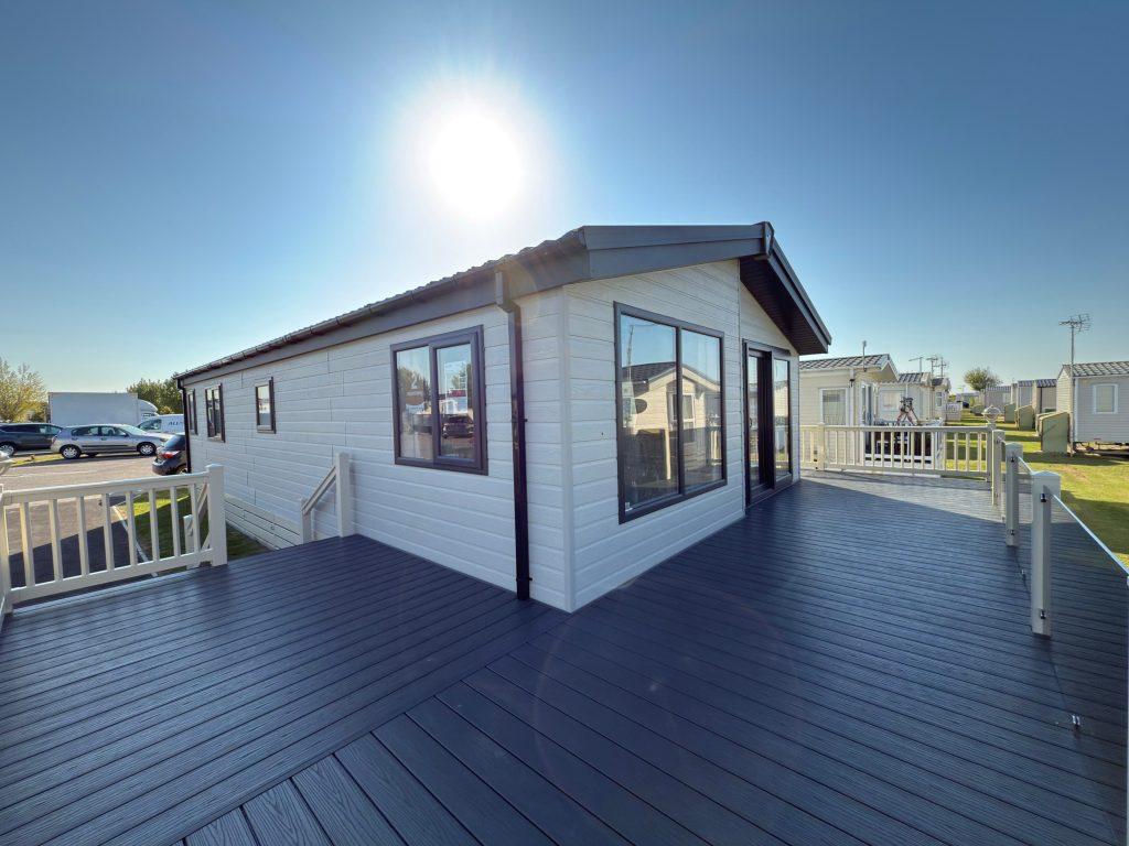 CAR0063182 - Luxury Lodge