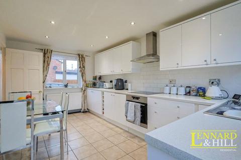 3 bedroom end of terrace house for sale, Parsonage Road, Grays RM20