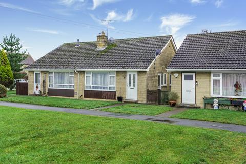 2 bedroom semi-detached bungalow for sale, Sycamore Road, Launton, OX26