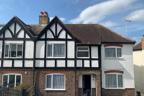 4 bedroom terraced house to rent, Brighton BN2