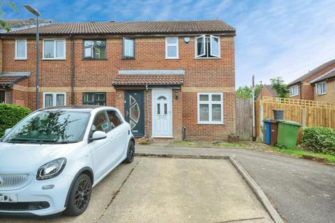 2 bedroom end of terrace house for sale, Daintry Close, Harrow HA3