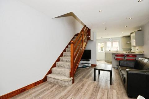 2 bedroom end of terrace house for sale, Daintry Close, Harrow HA3