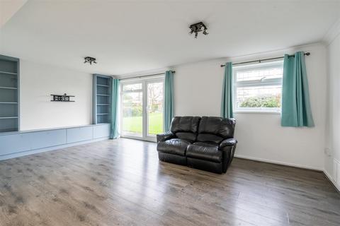 2 bedroom apartment to rent, Touchwood Hall Close, Solihull