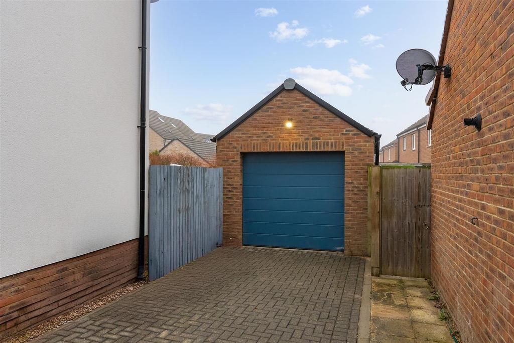 Garage.jpg