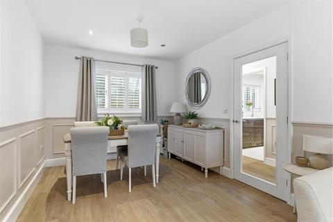 3 bedroom detached house for sale, Dray Gardens, Buntingford