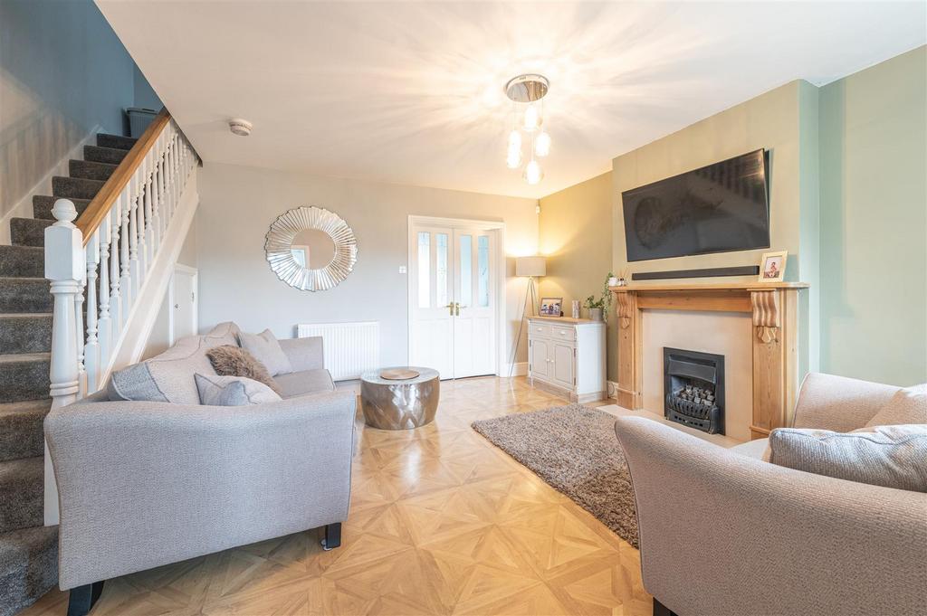 03 - 26 Bracken Way HX5 9 QH.jpg