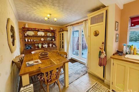 3 bedroom terraced house for sale, Gunby Avenue, Lincoln LN6