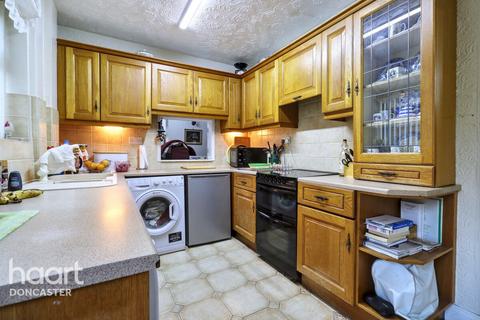 3 bedroom semi-detached house for sale, Pinewood Avenue, Balby, Doncaster