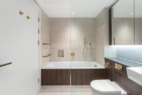 3 bedroom apartment to rent, Landmark Pinnacle, Canary Wharf, E14