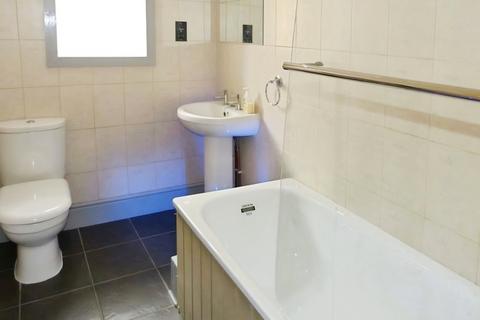 2 bedroom flat to rent, Devonshire Street, Cheltenham, GL50