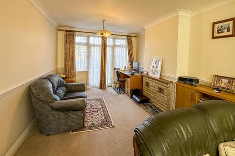 6 bedroom semi-detached house for sale, Windermere Avenue, Wembley, HA9