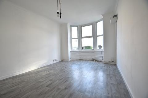 1 bedroom flat to rent, Liss Road, Hampshire PO4
