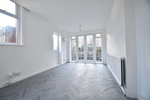 undefined, Liss Road, Hampshire PO4