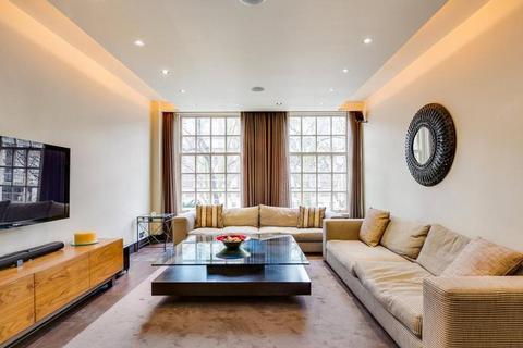 3 bedroom apartment to rent, Connaught Street, London W2