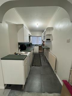 1 bedroom apartment to rent, Longfellow Road, Gillingham ME7