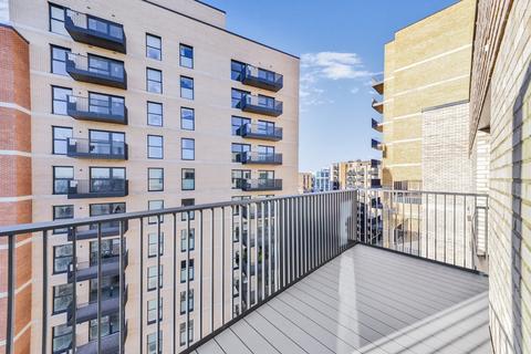 2 bedroom flat to rent, Jargonelle House, Pavana Square Brentford TW8