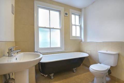 2 bedroom flat to rent, Kinsale Road, Peckham, London, SE15