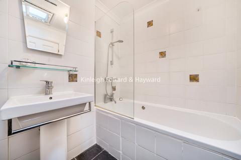 undefined, Woodclyffe Drive, Chislehurst, BR7