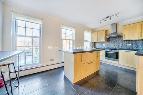 undefined, Woodclyffe Drive, Chislehurst, BR7