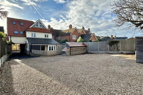 1 bedroom apartment for sale, High Street, Milford on Sea, Lymington, Hampshire, SO41