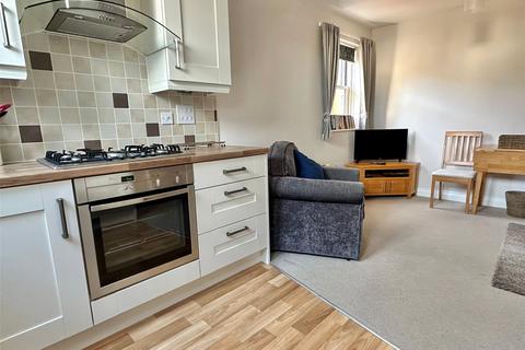 1 bedroom apartment for sale, High Street, Milford on Sea, Lymington, Hampshire, SO41