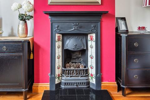 4 bedroom semi-detached house for sale, Richmond Road, Staines-upon-thames, TW18