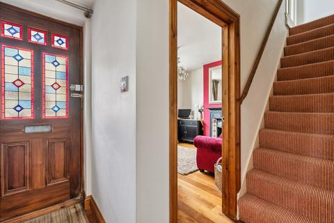 4 bedroom semi-detached house for sale, Richmond Road, Staines-upon-thames, TW18