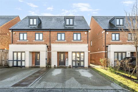Corbett Avenue, East Molesey, KT8