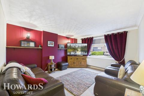 4 bedroom detached house for sale, Broadwaters Road, South Oulton Broad