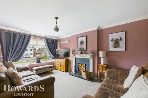 4 bedroom detached house for sale, Broadwaters Road, Lowestoft