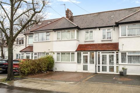 3 bedroom terraced house to rent, Woodfield Gardens, New Malden, KT3