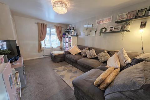 2 bedroom terraced house for sale, Gulls Croft, Braintree, CM7