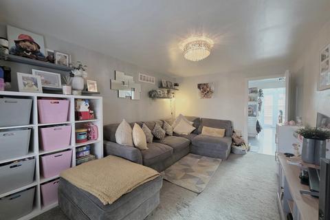 2 bedroom terraced house for sale, Gulls Croft, Braintree, CM7