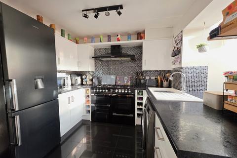 2 bedroom terraced house for sale, Gulls Croft, Braintree, CM7