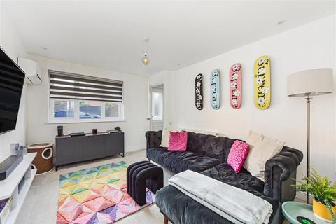 2 bedroom semi-detached house for sale, Starina Gardens, Waterlooville