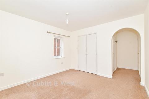 3 bedroom detached house for sale, William Olders Road, Angmering, West Sussex