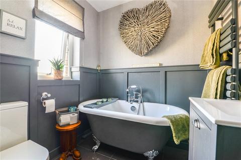 3 bedroom semi-detached house for sale, Exley Road, Keighley, West Yorkshire, BD21