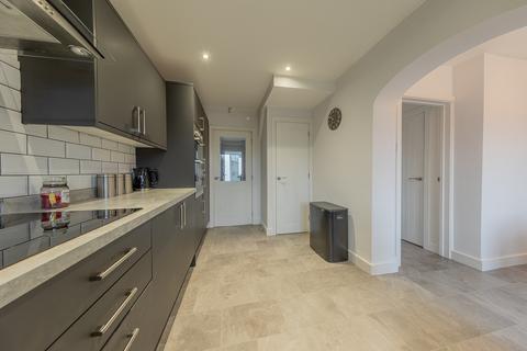 5 bedroom detached house for sale, Barkby Rd, Syston, Leicestershire. LE7 2AH